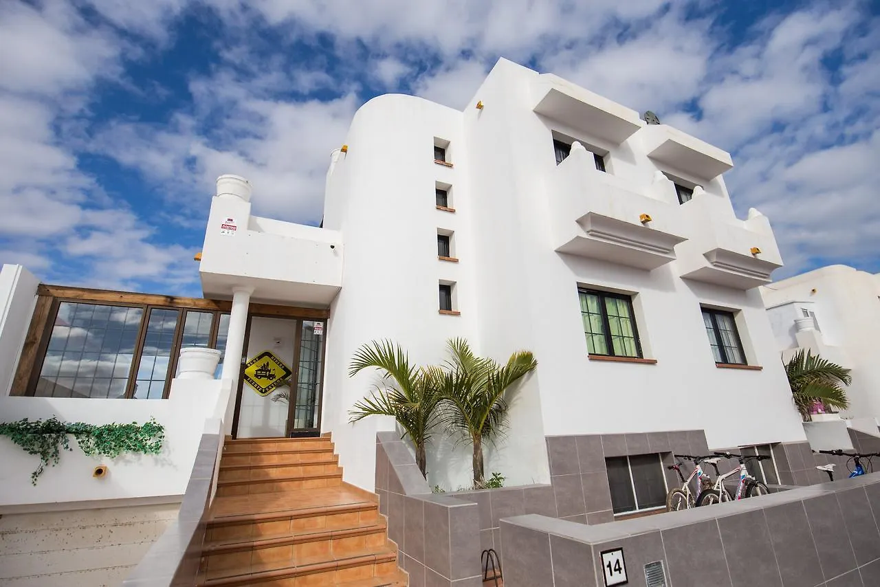 Отель Surf Riders Fuerteventura (Adults Only) Коральео