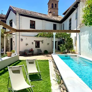Carmen De Ramilla, Encantadora Con Piscina Soleada Spagna